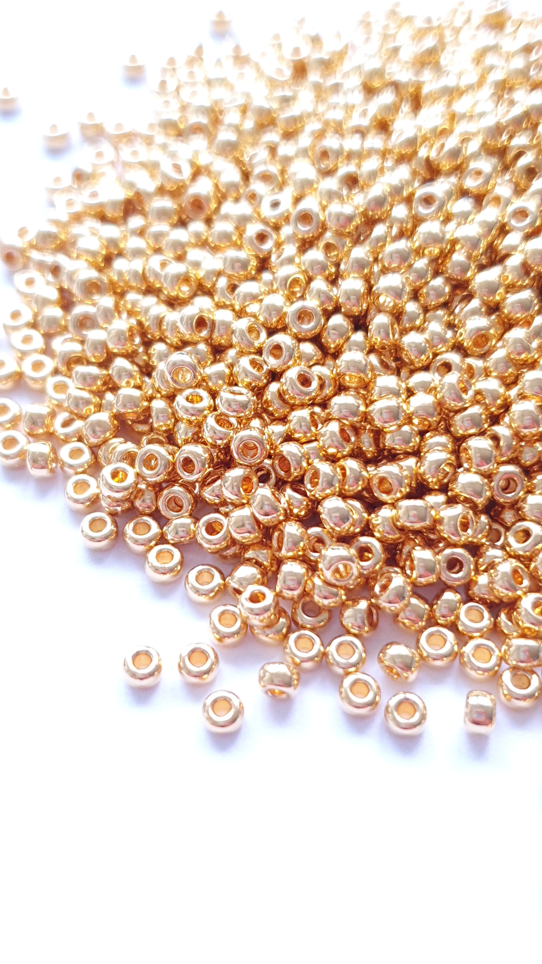 Miyuki 8/0 Seed Beads 24kt Gold Plated 0191