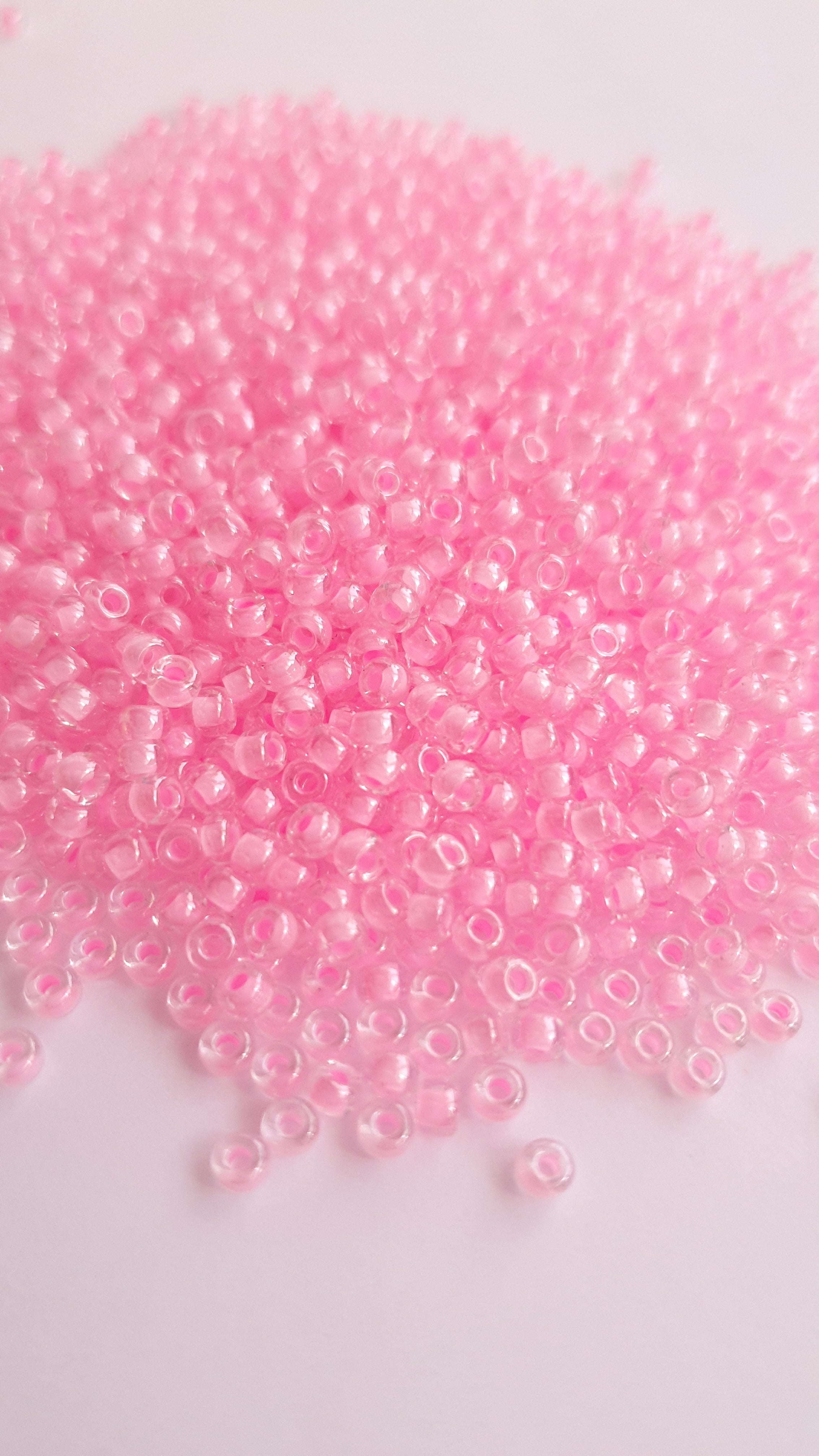 Miyuki Rocailles 8/0 Pink Lined Crystal 0207