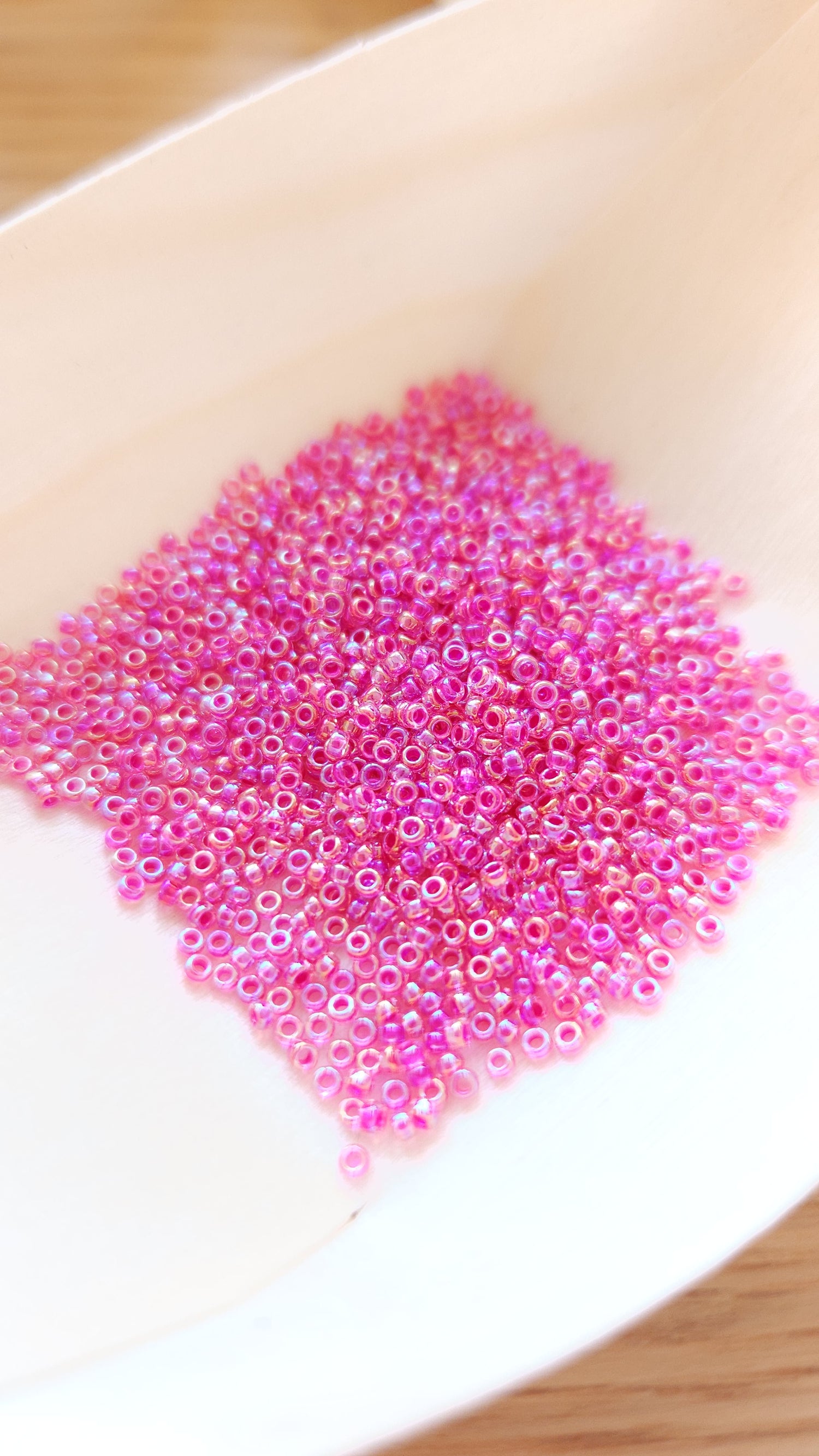 Miyuki Rocailles 15/0 Hot Pink Lined Crystal AB 0355