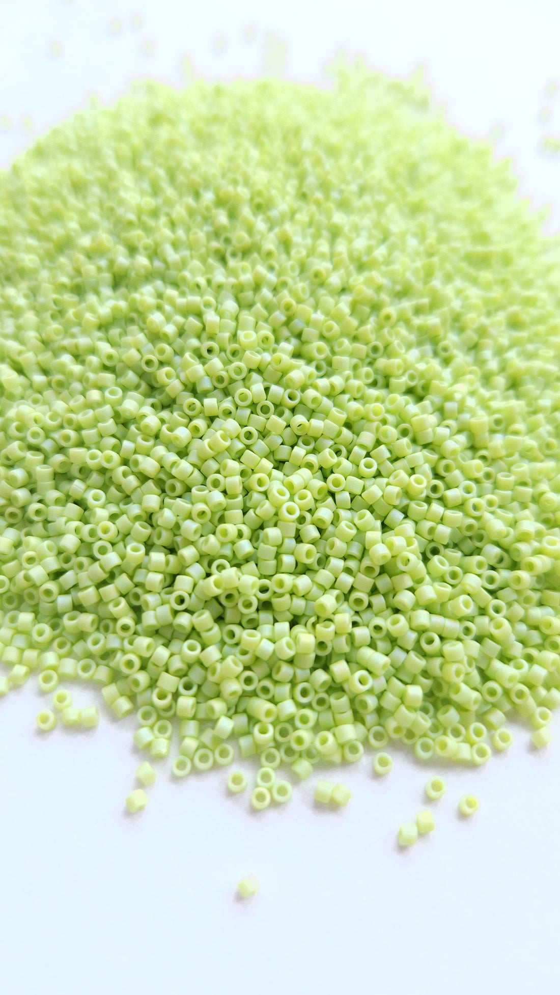 Miyuki Delica 11/0 Matted Opq Chartreuse AB DB0876