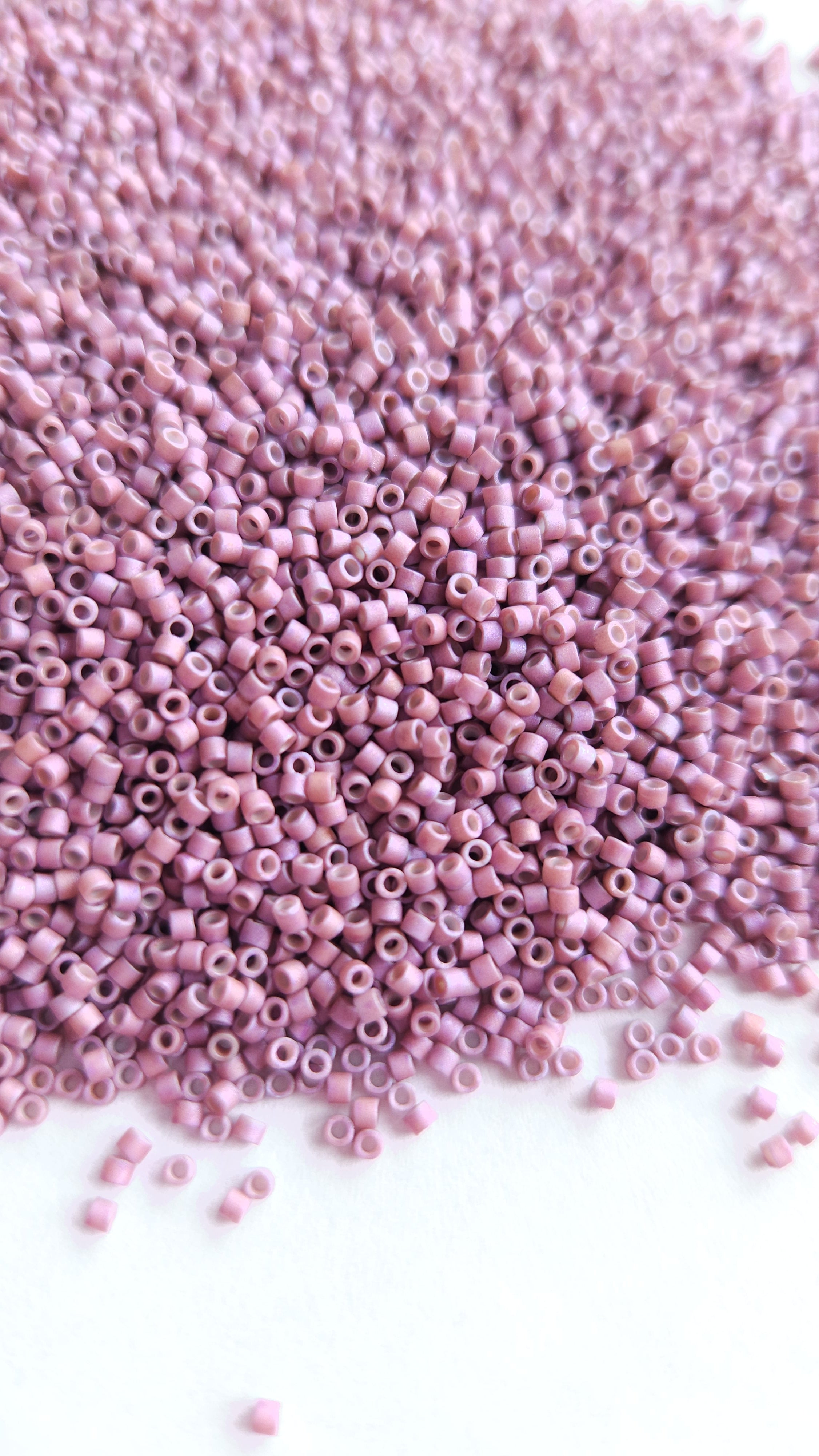 Miyuki Delica 11/0 Matted Metallic Heather Gold Iris DB1066