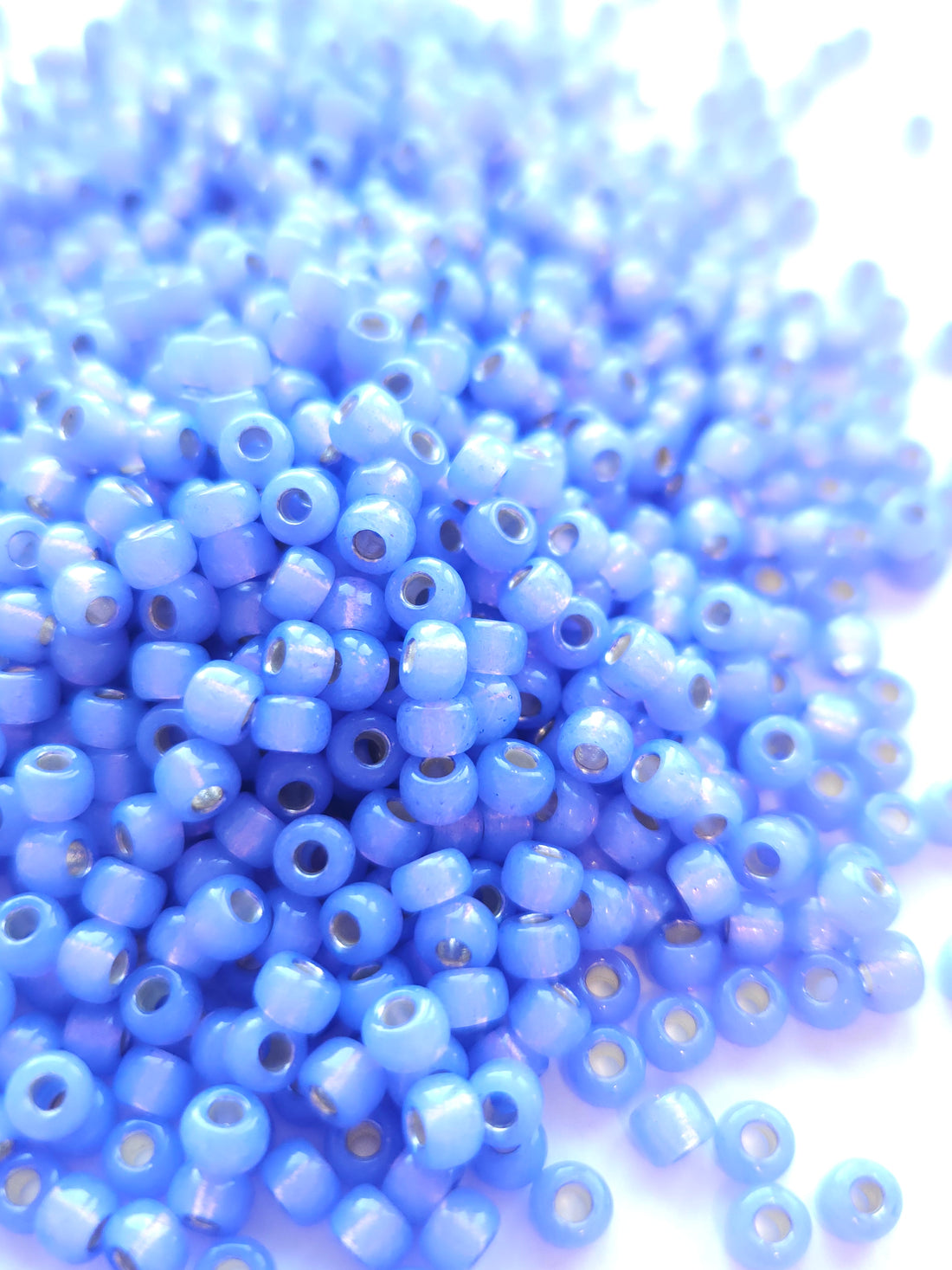 Miyuki Rocailles 6/0 Dyed Violet Silver lined Alabaster