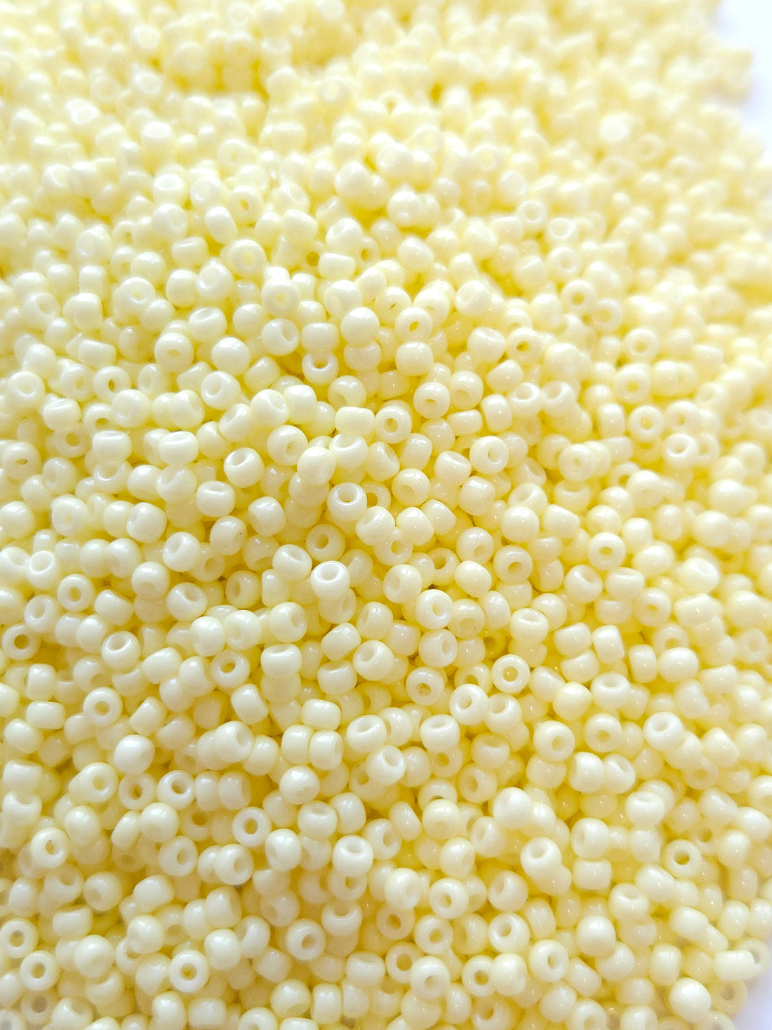 Miyuki Seed Beads 8/0 Duracoat Opaque Dyed pale Yellow 4451