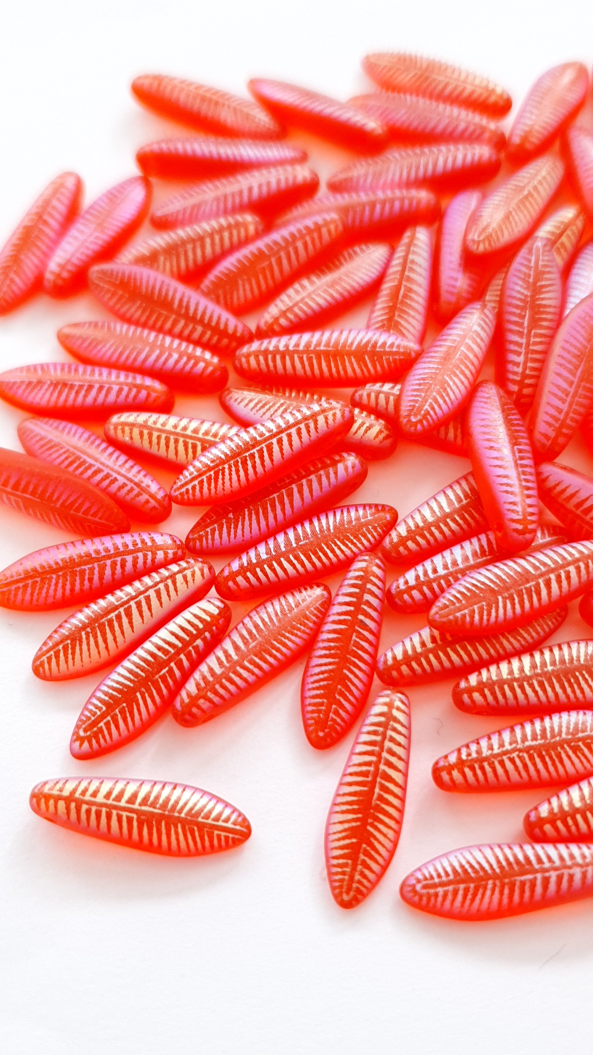 Dagger 5x16 mm Laser Cut Orange Feather 28773F