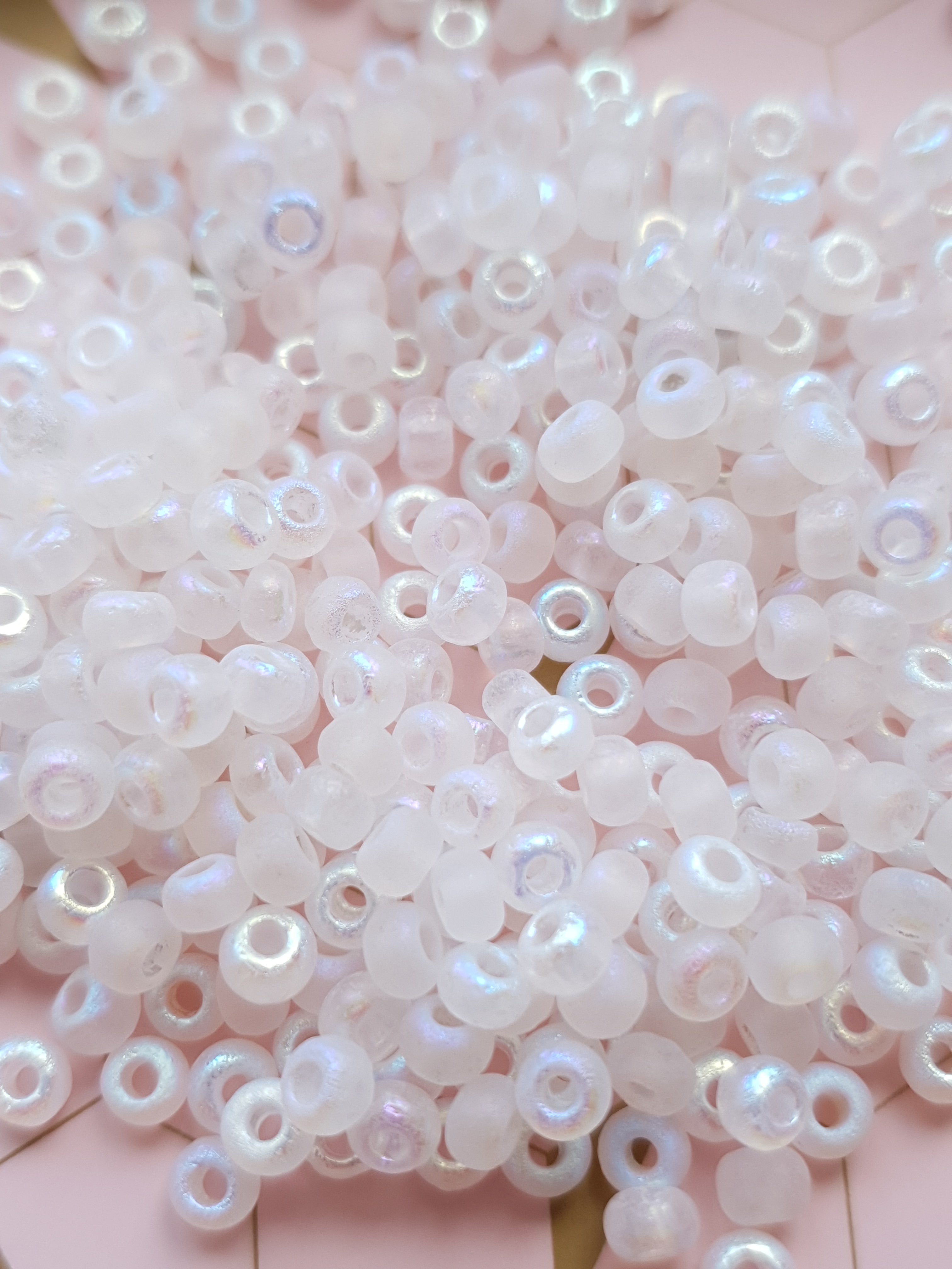 Tsjechische Rocailles 60 Crystal Etched AB Full 28783