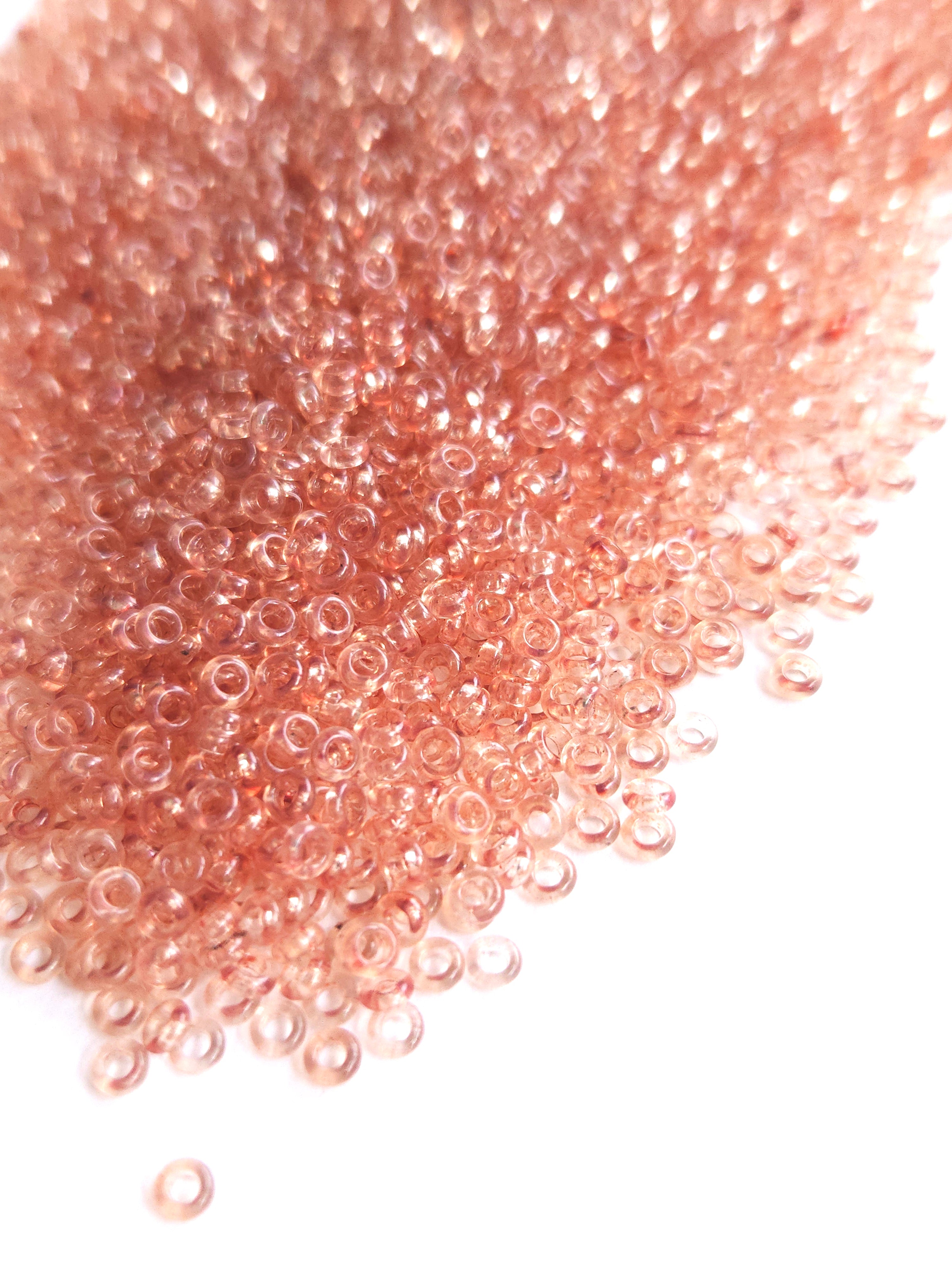 TOHO Demi Rounds 8/0 Transparent Warm Taupe