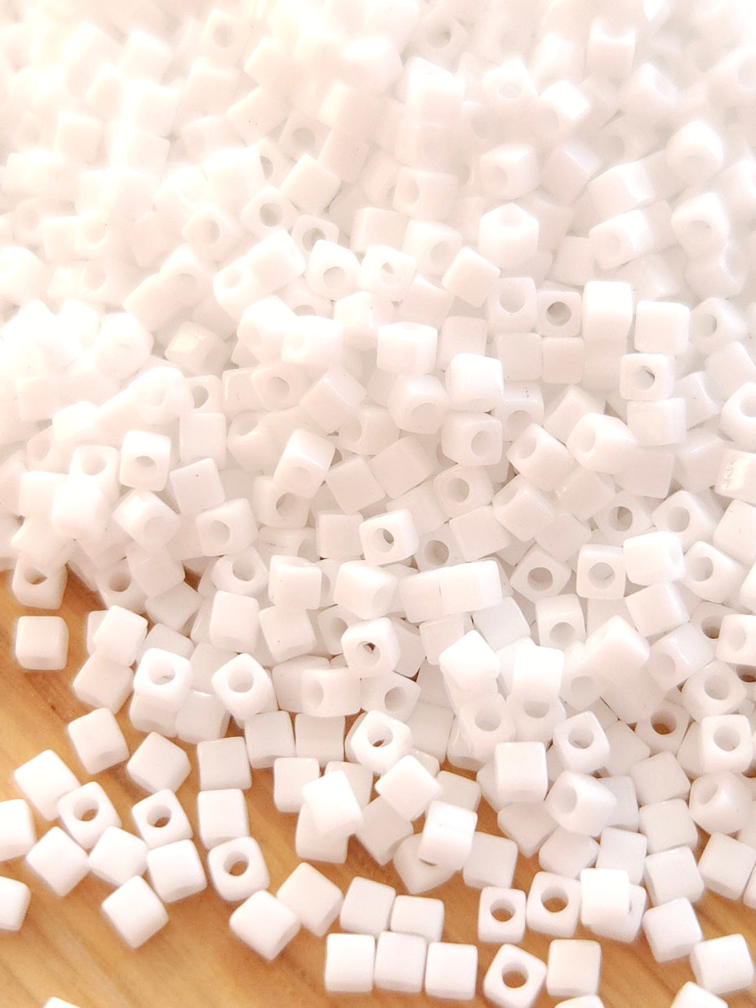 Miuki Cubes 1,8mm White