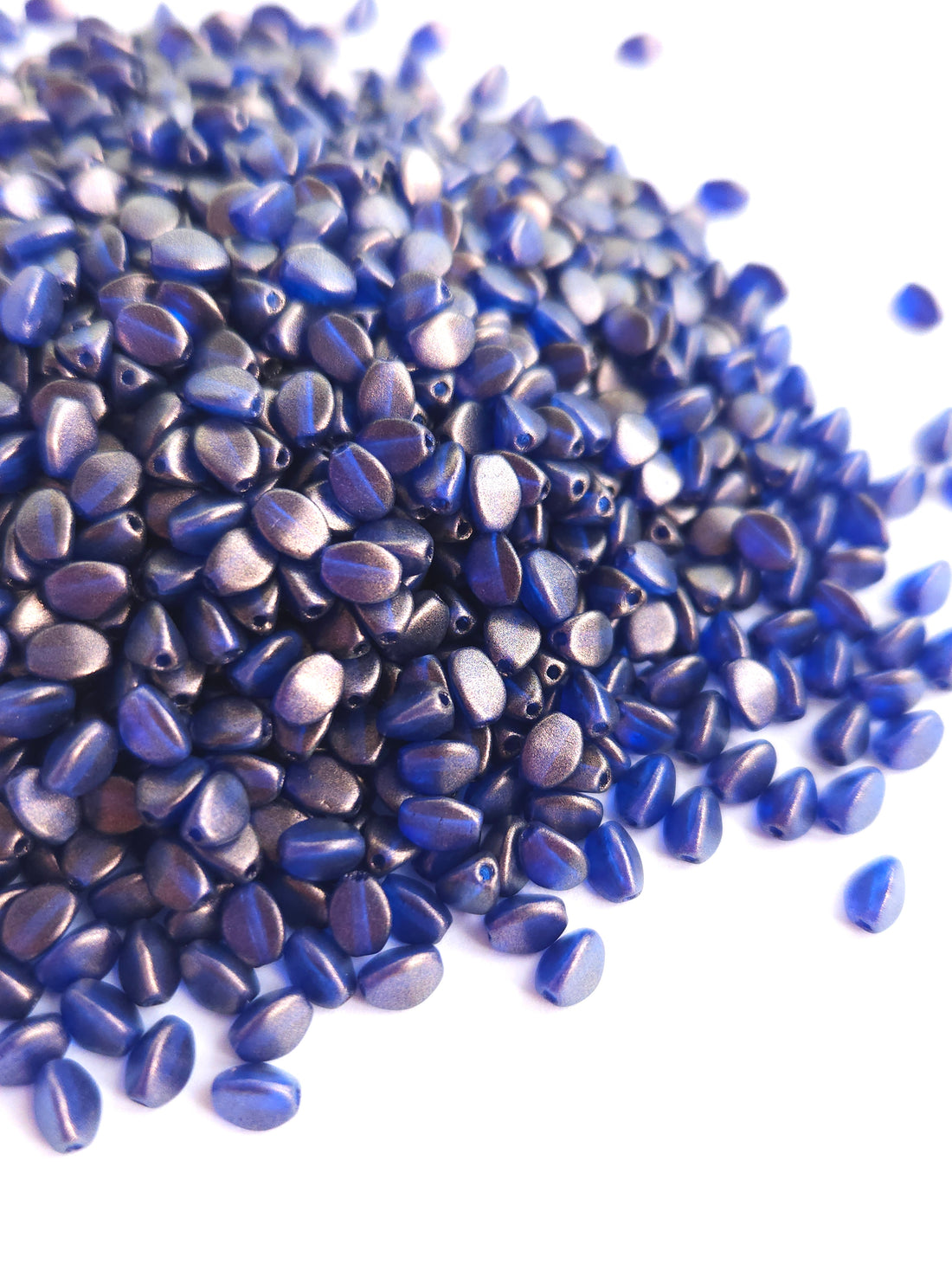 Beukenootje 5x3mm Crystal GT Cerulean Blue