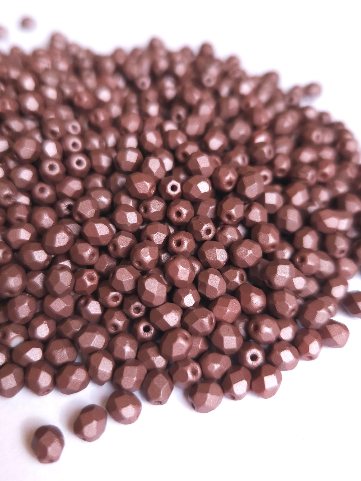 Fire Polished 4mm Powdery Brown
