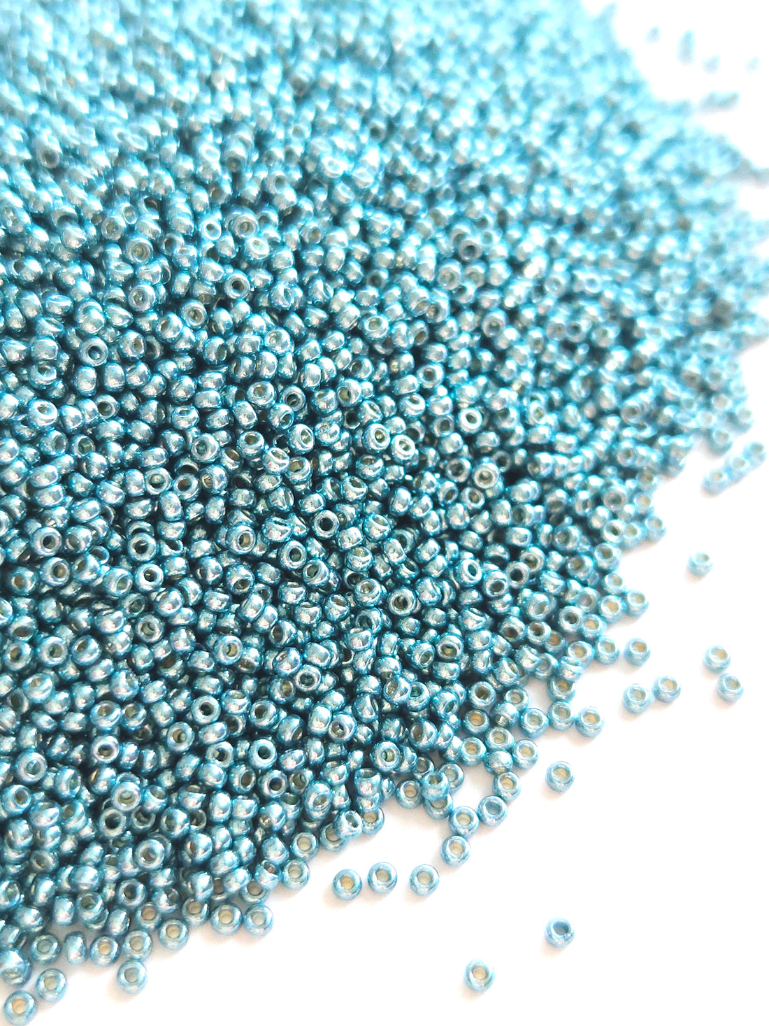 miyuki rocailles 15/0 - duracoat galvanized sea foam 4217