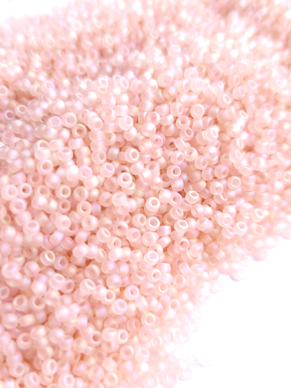 Miyuki Rocailles 11/0 matte TR LT Tea Rose AB 155FR