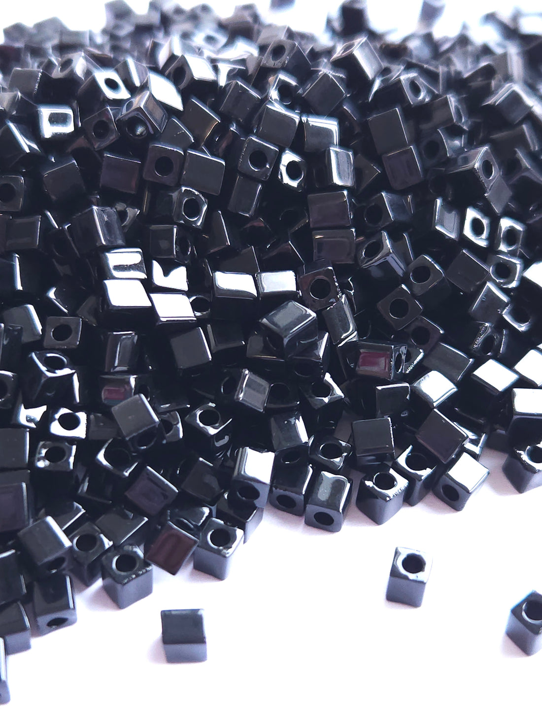 Miyuki Cubes 4mm Opaque Black