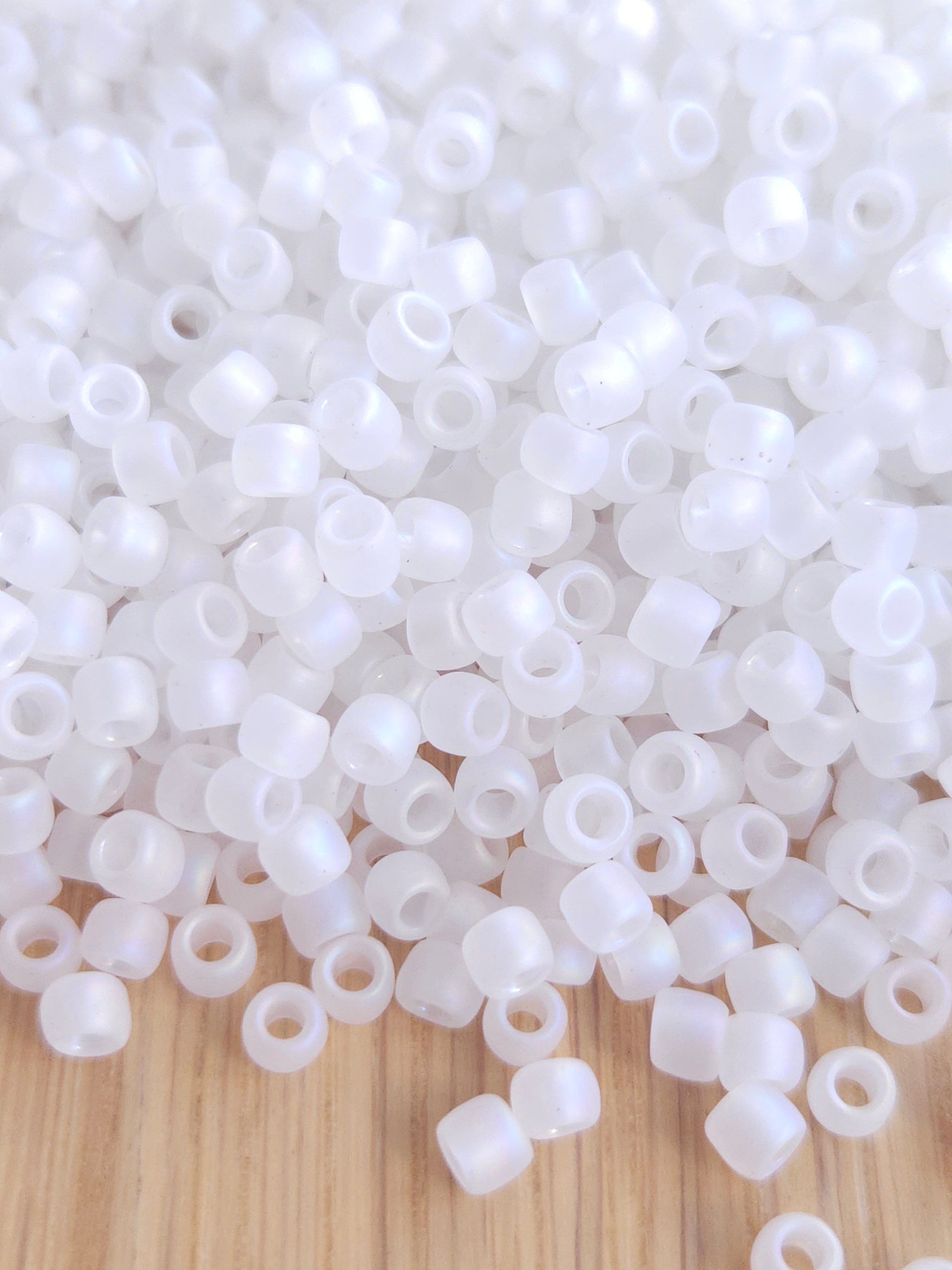 TOHO Seed Beads 6/0 Transparent Rainbow Frosted Crystal