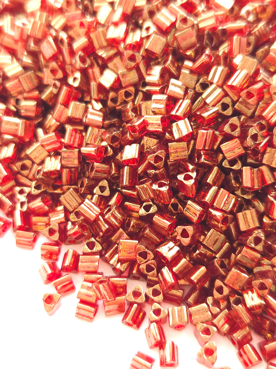 TOHO 8/0 Triangle Beads Gold Lustered African Sunset