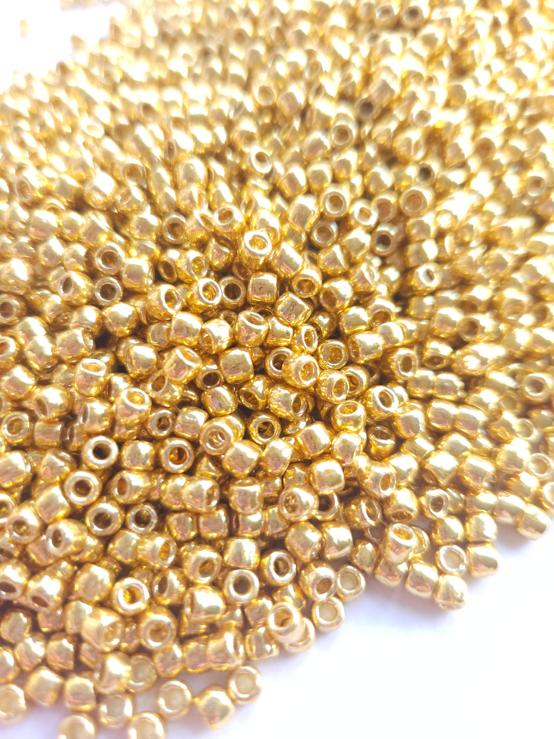 TOHO Seed Beads 6/0 Perma Finish Galvanized Starlight