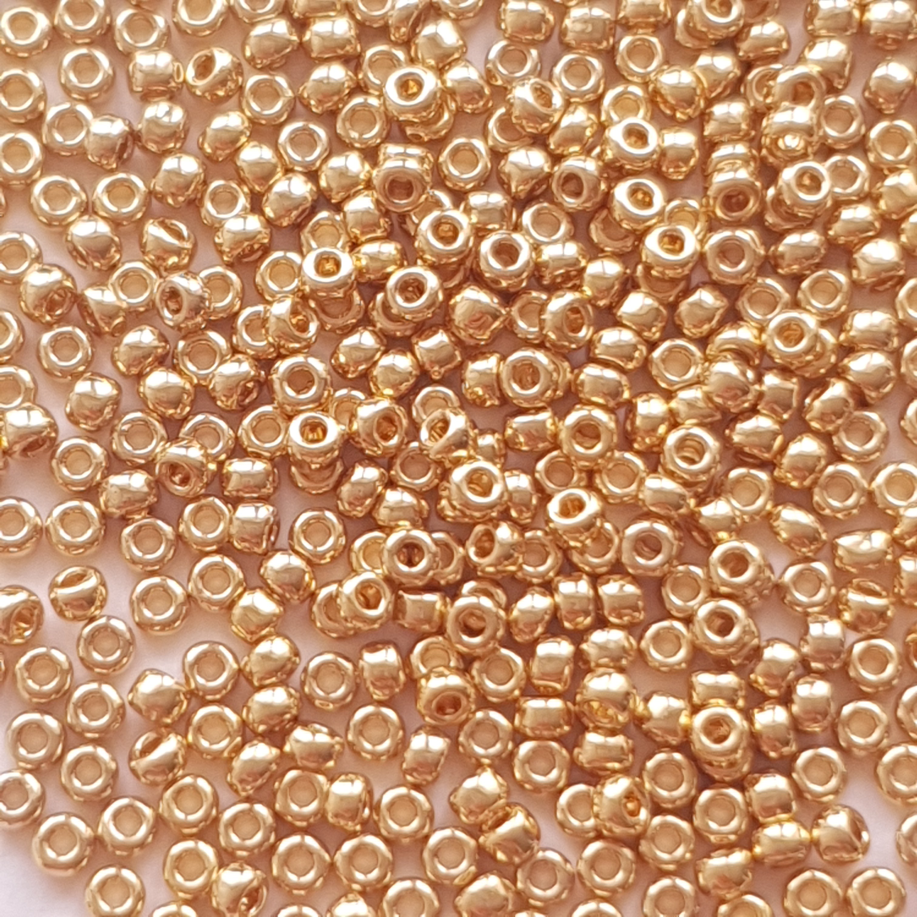 "Miyuki Rocailles 11/0 - 24kt Gold light Plated 11-193 "