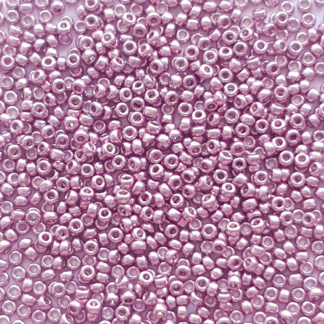 miyuki rocailles 15/0 - duracoat galvanized dusty orchid 4218