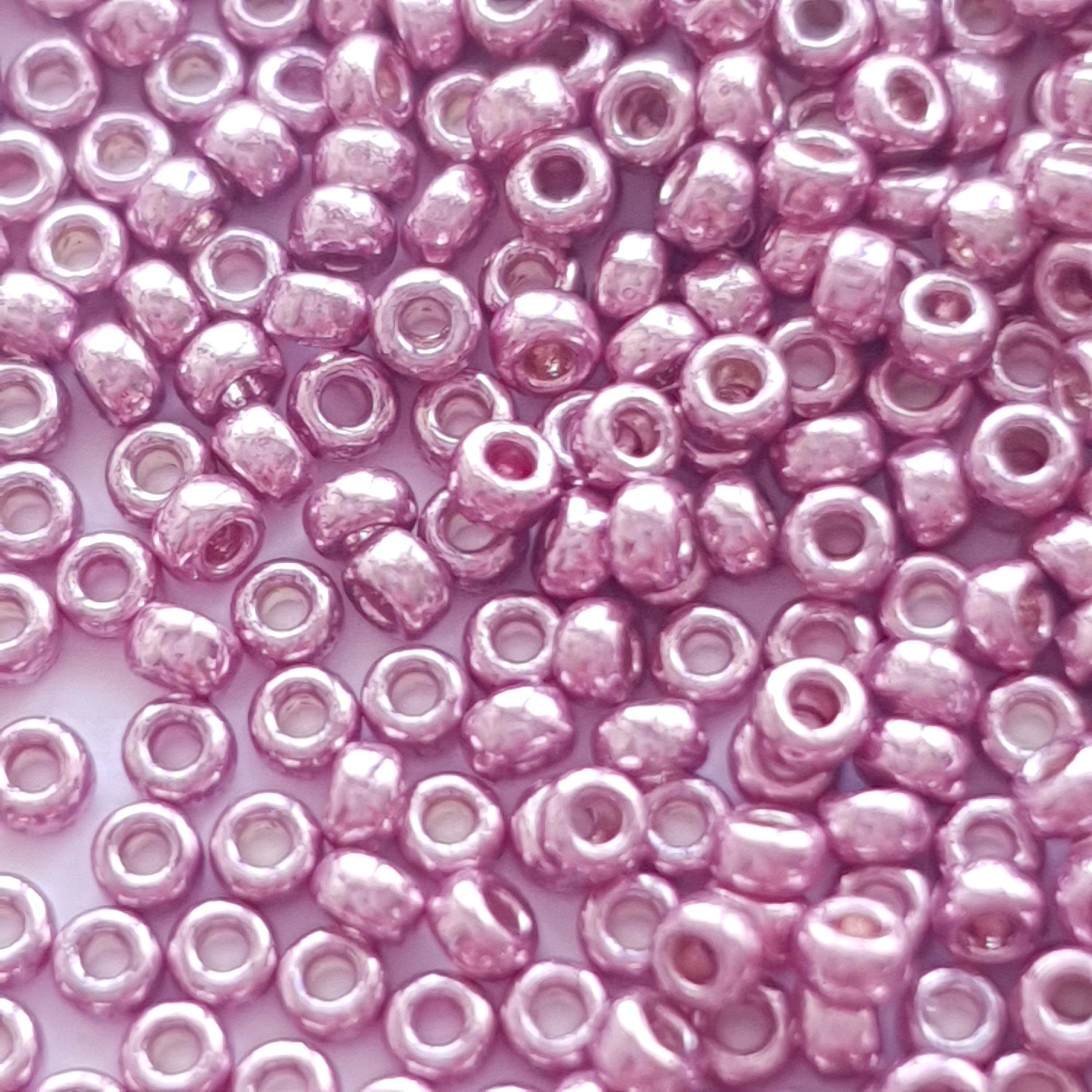 miyuki rocailles 15/0 - duracoat galvanized dusty orchid 4218