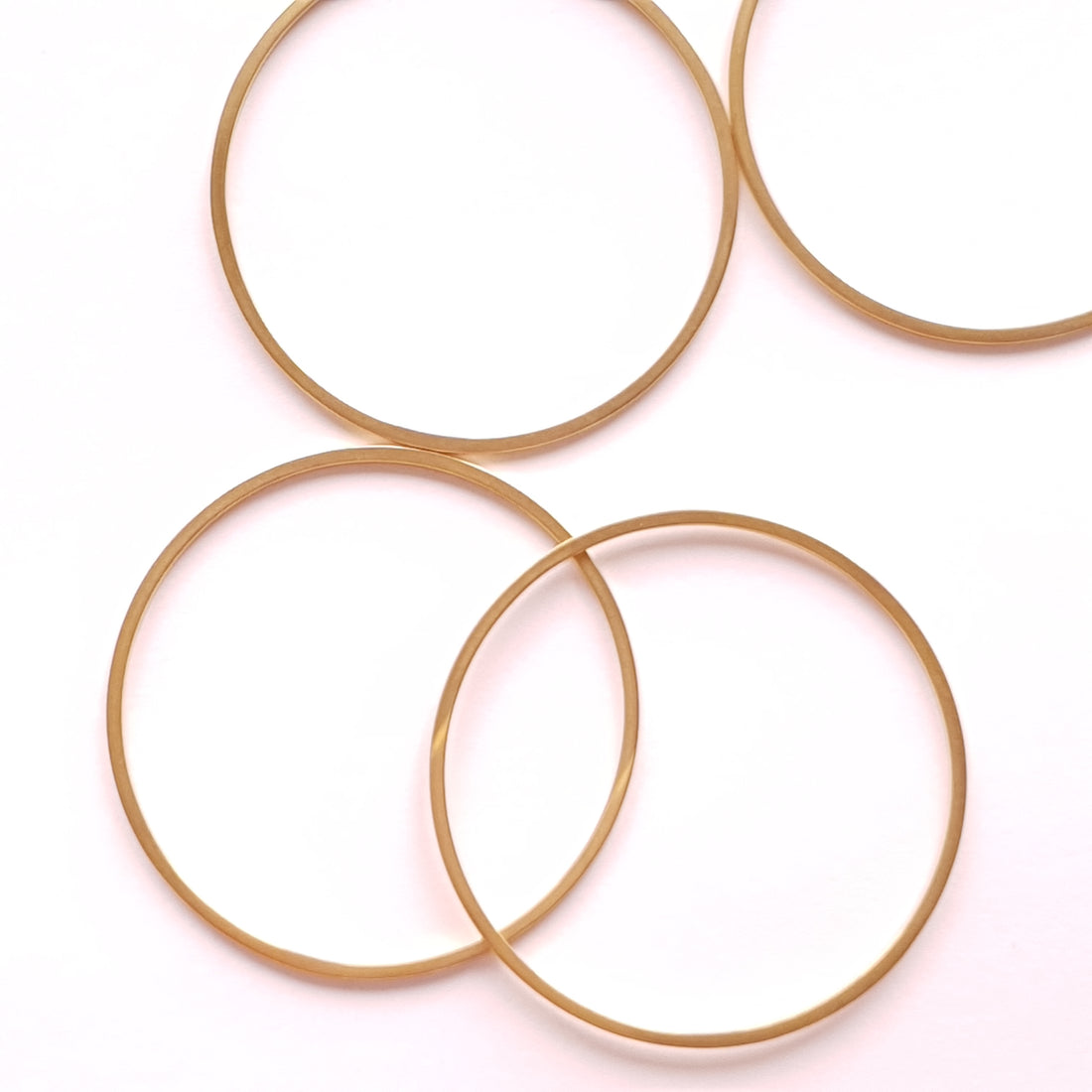 RVS ring 35mm sieraden maken. heel geschikt voor oorbellen of hanger. goud kleur
