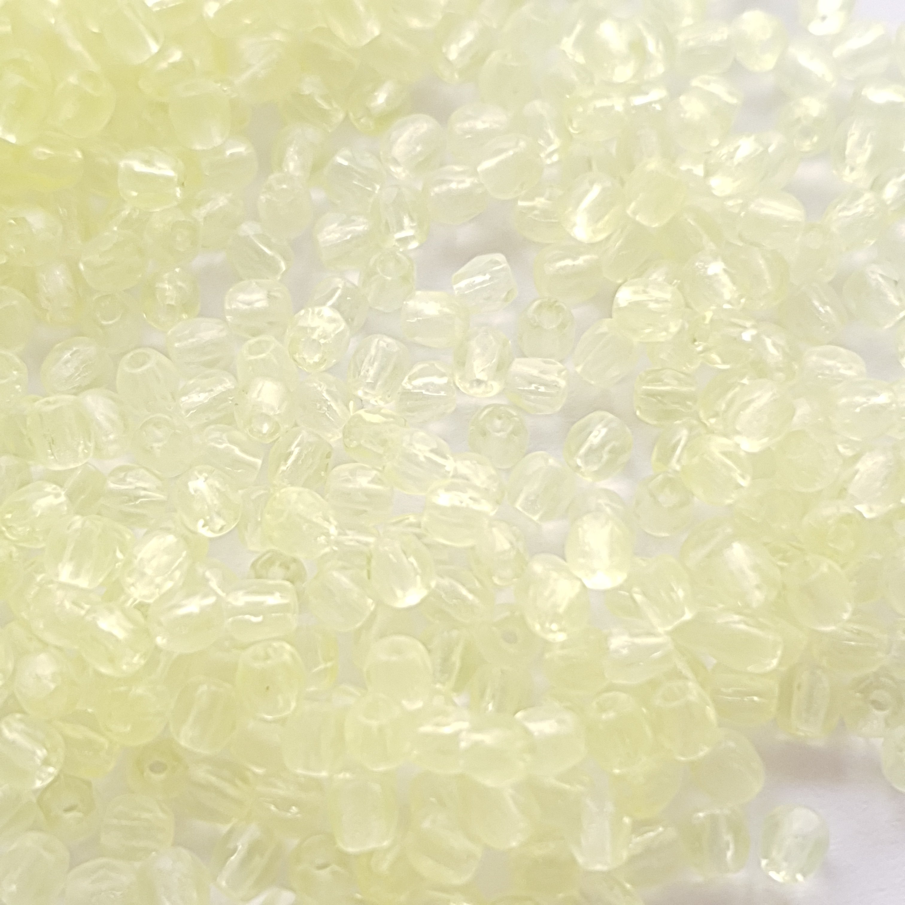 Fire Polished 3mm Jonquille