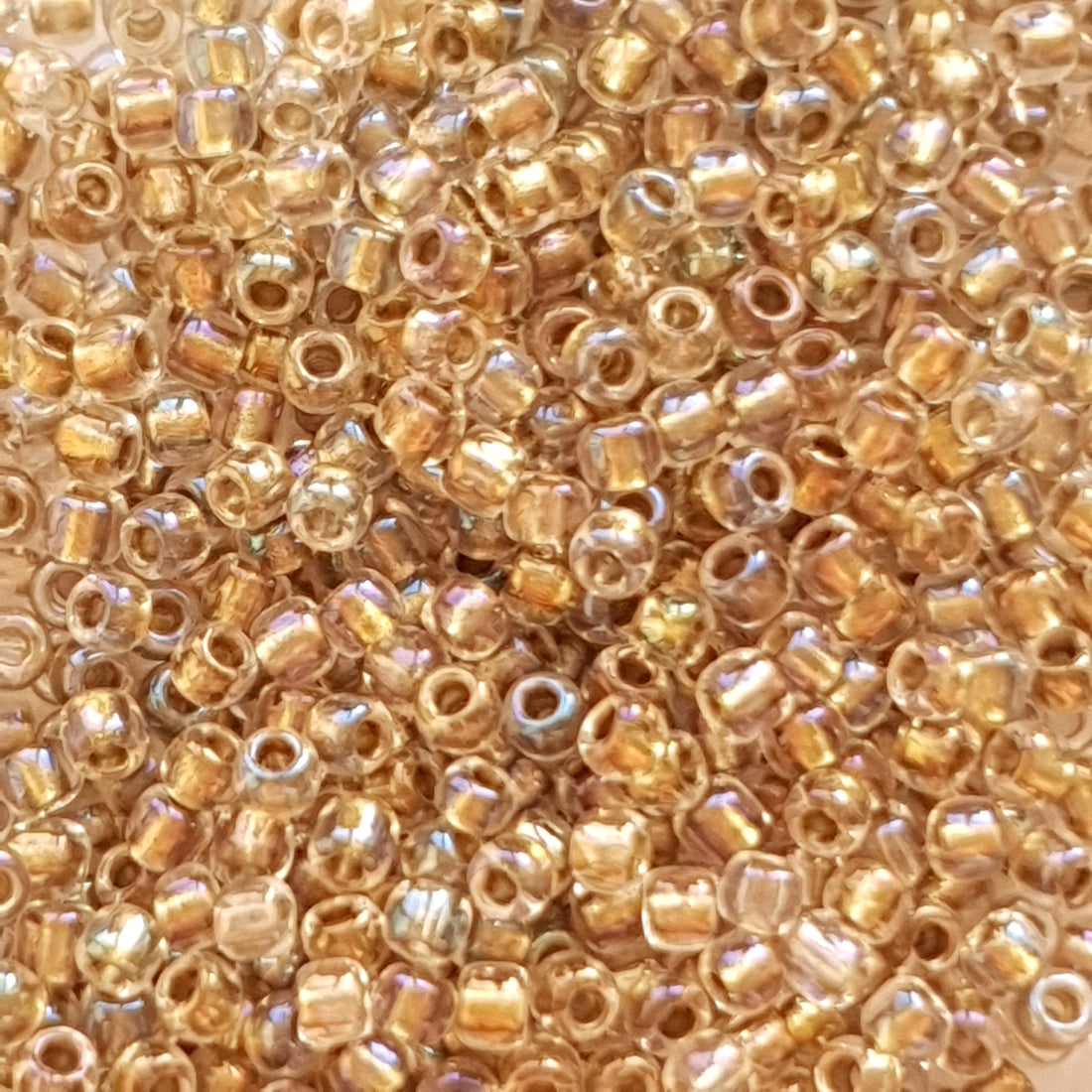 Toho rocailles kralen Inside Color Crystal Gold Lined TR-11-262