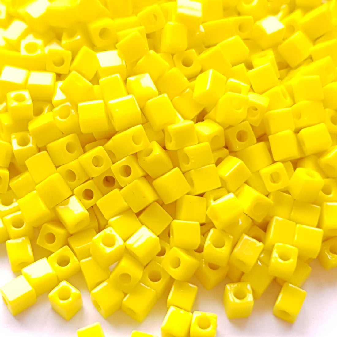 Miyuki Cubes 3mm Opaque Yellow SB0404