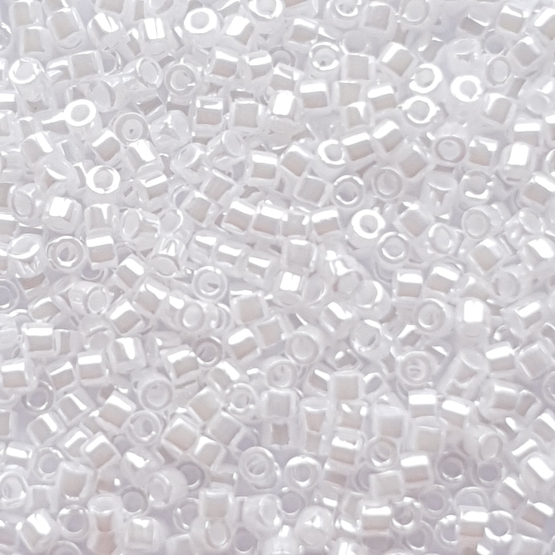 Miyuki Delica White Pearl DB0201