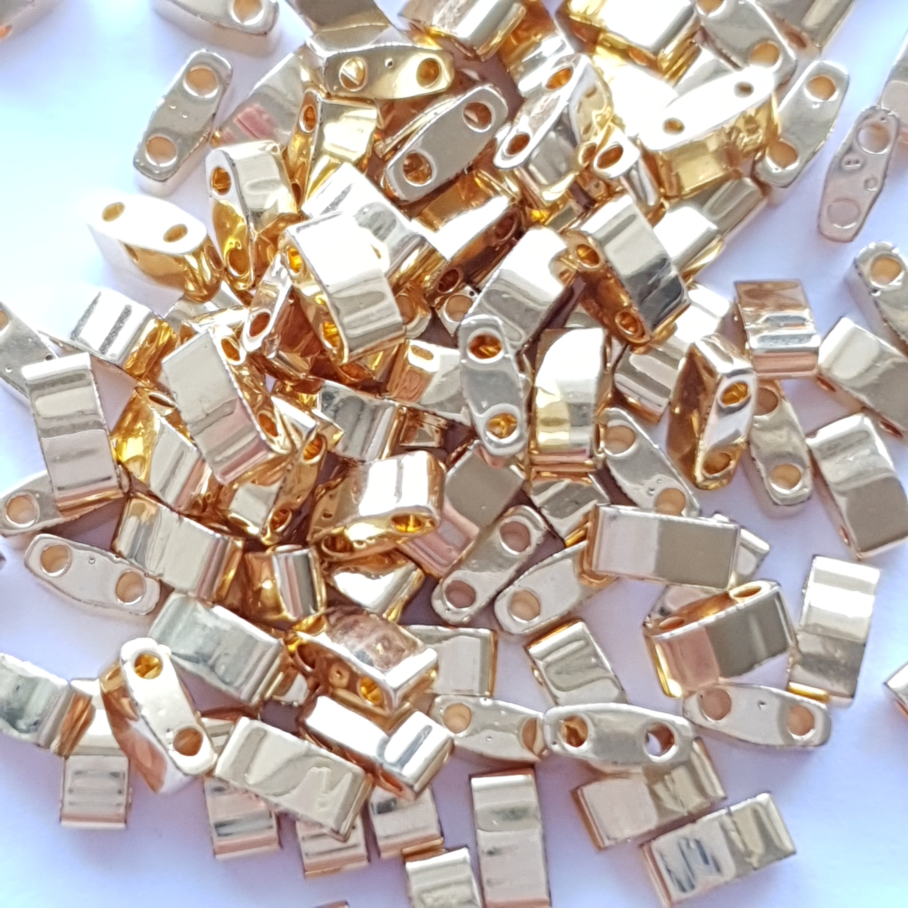 Miyuki Half tila 24kt gold plated HTL0191