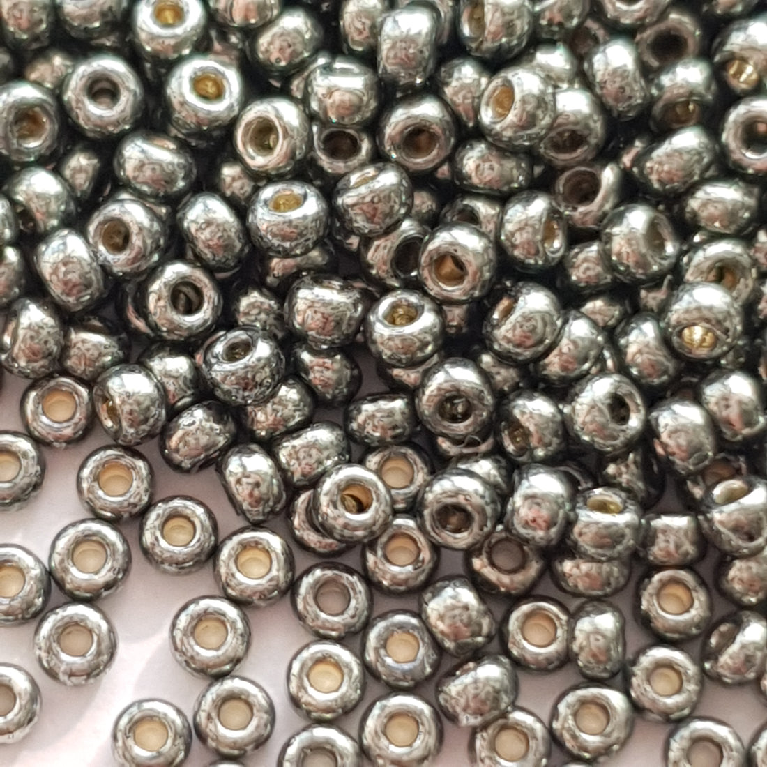 Miyuki Rocailles 11/0 - Duracoat Galvanized Steel Green 11-5112