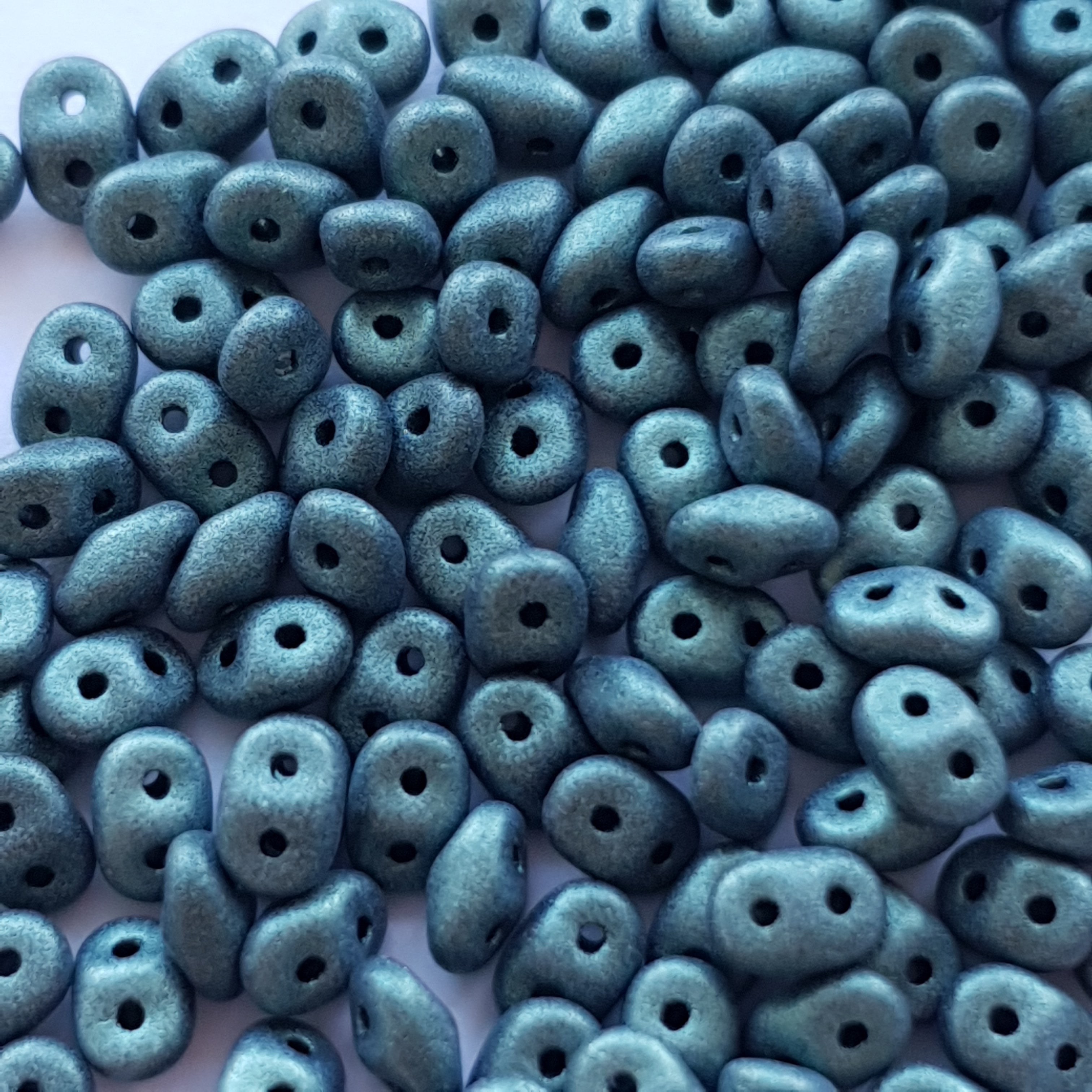 Superduo 5x2mm Metallic Suede LT Green