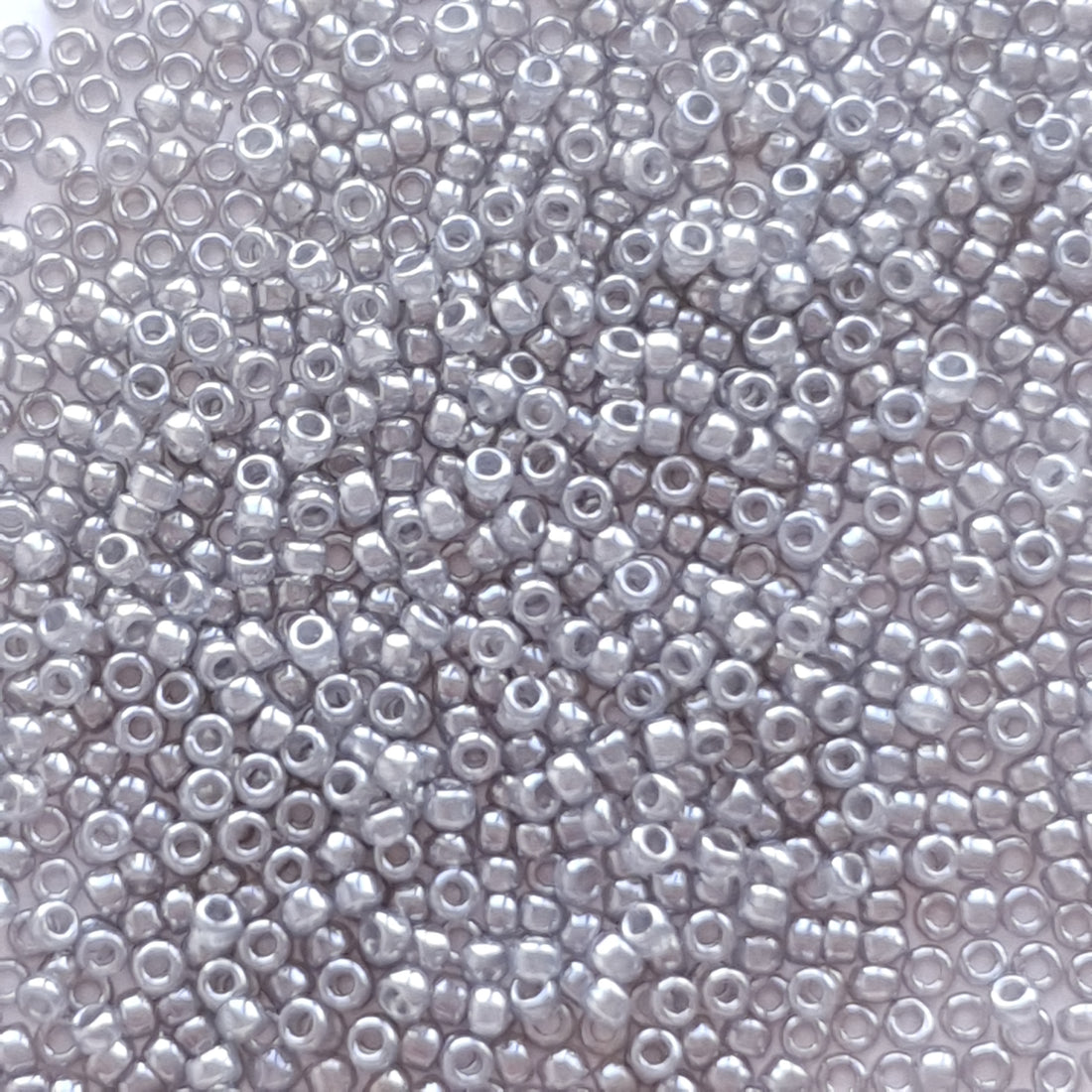 TR-15-150 : TOHO - Round 15/0 : Ceylon Smoke