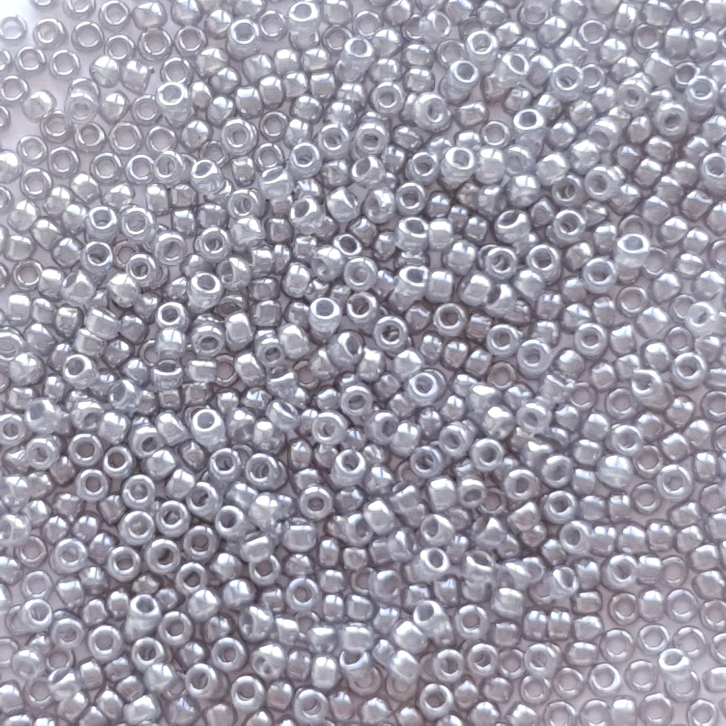 TR-15-150 : TOHO - Round 15/0 : Ceylon Smoke