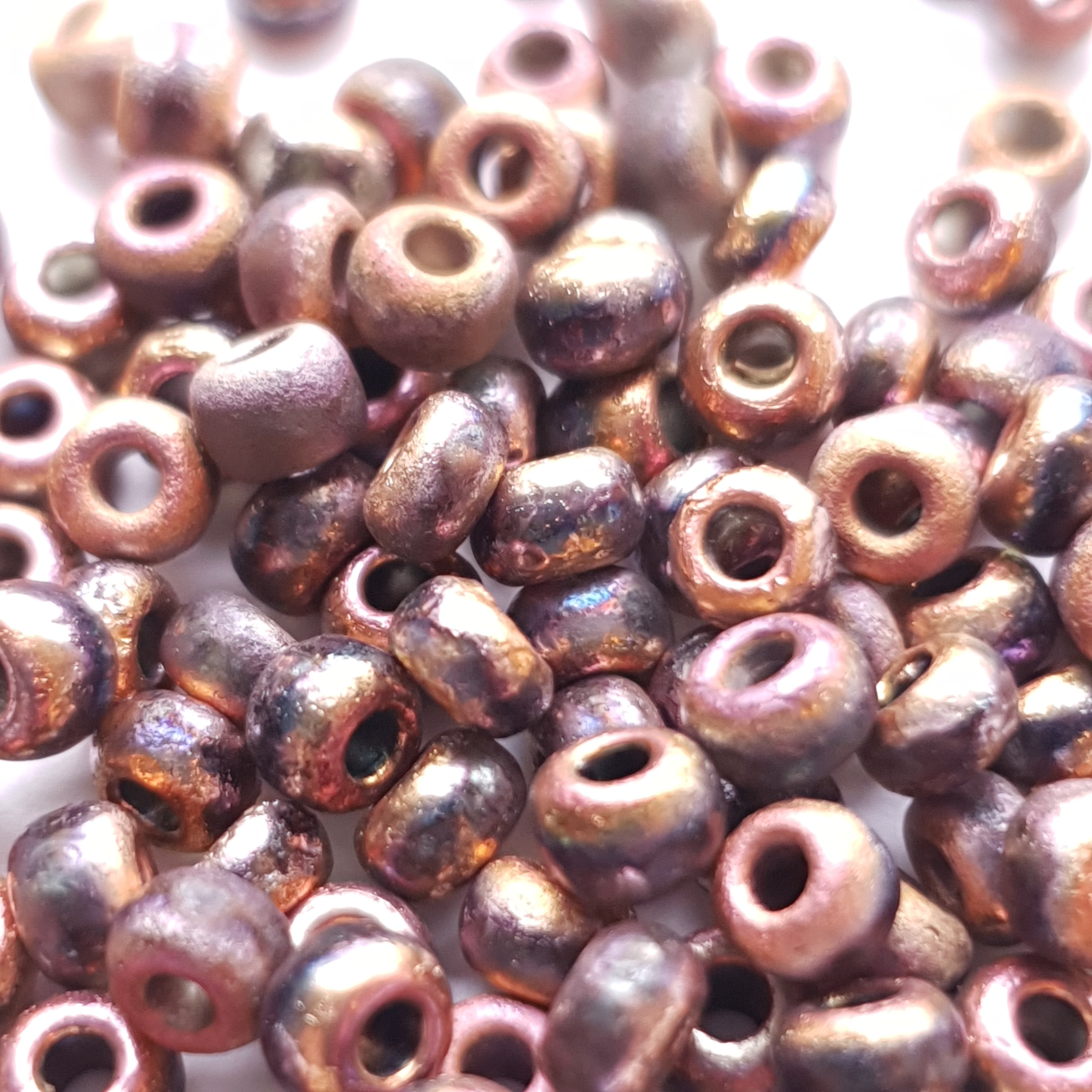 Tsjechische Rocailles 60 Crystal Etched Full Capri Rose 27143E