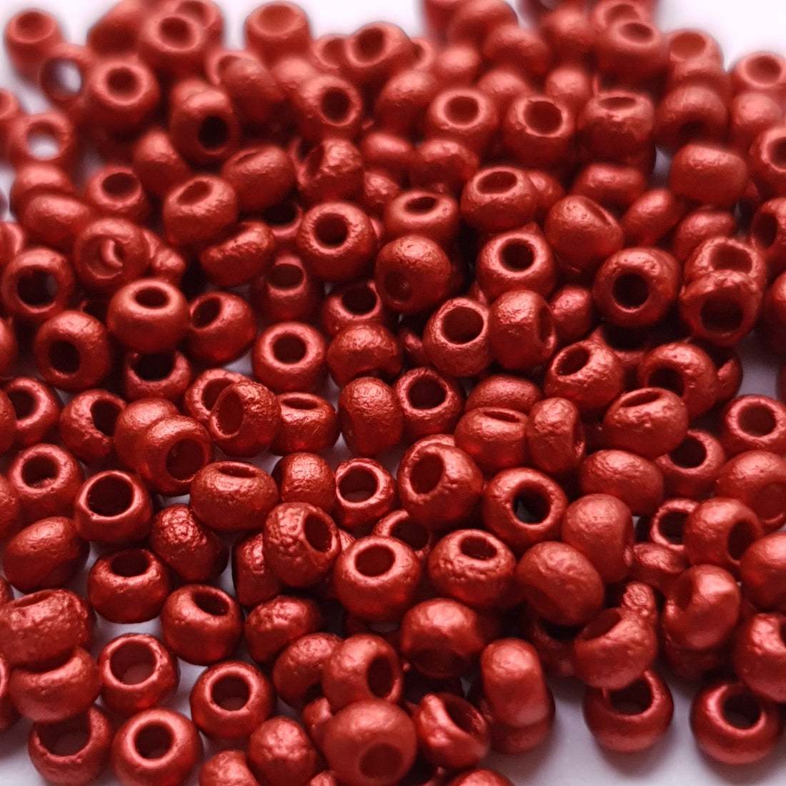 Tsjechische Rocailles 8/0 Etched Lava Red 01890E