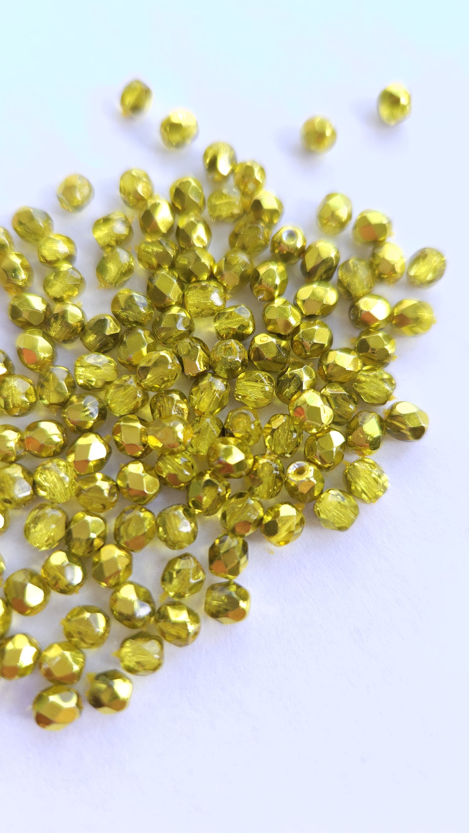 Fire Polished 4 mm Crystal Citron Metallic Ice 67819