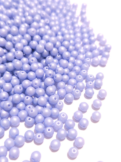 Tsjechische glaskralen rond 4mm Powdery Pastel Blue