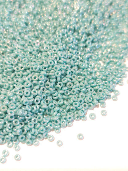 TOHO Demi Round 11/0 Opaque Rainbow Turquoise