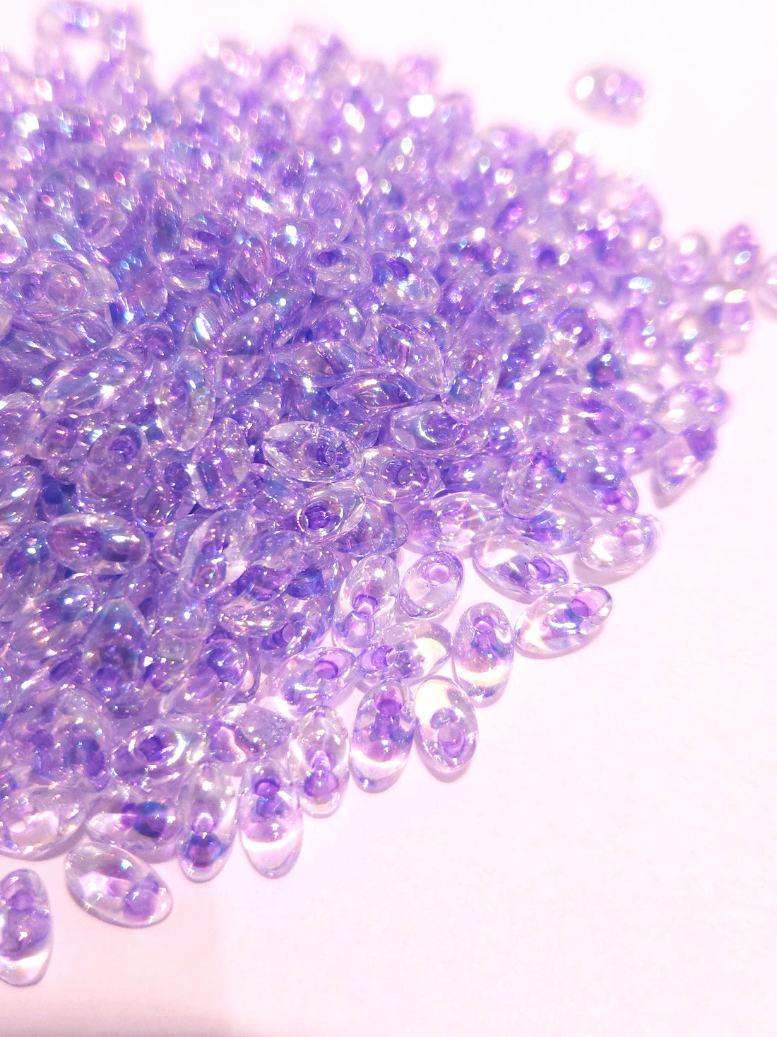 Miyuki Long Magatama 4x7 mm Lilac lined Crystal AB