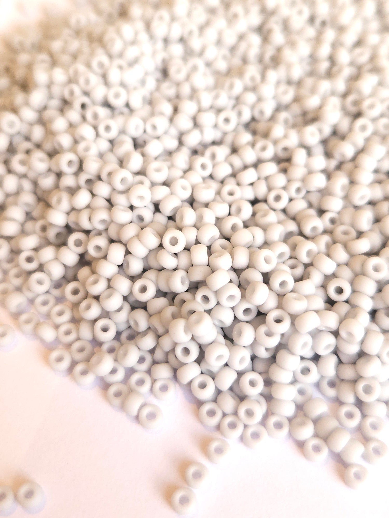 Miyuki Rocailles 8/0 Matted Opaque Pale Blue Grey