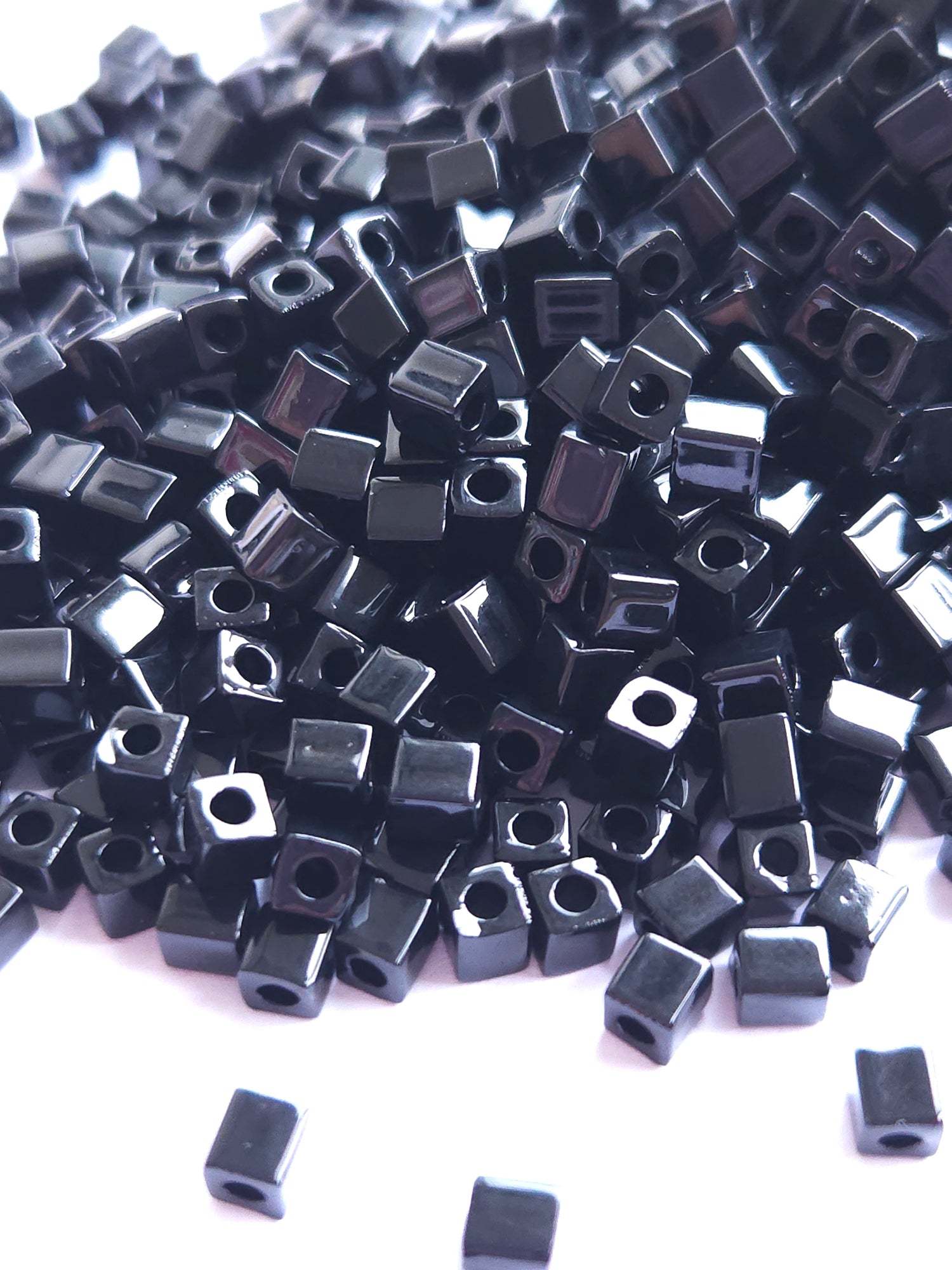 Miyuki Cubes 4mm Opaque Black