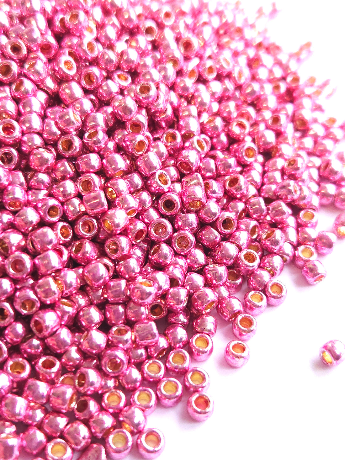 TOHO Rocailles 6/0 Perma Finish Galvanized Pink Lilac