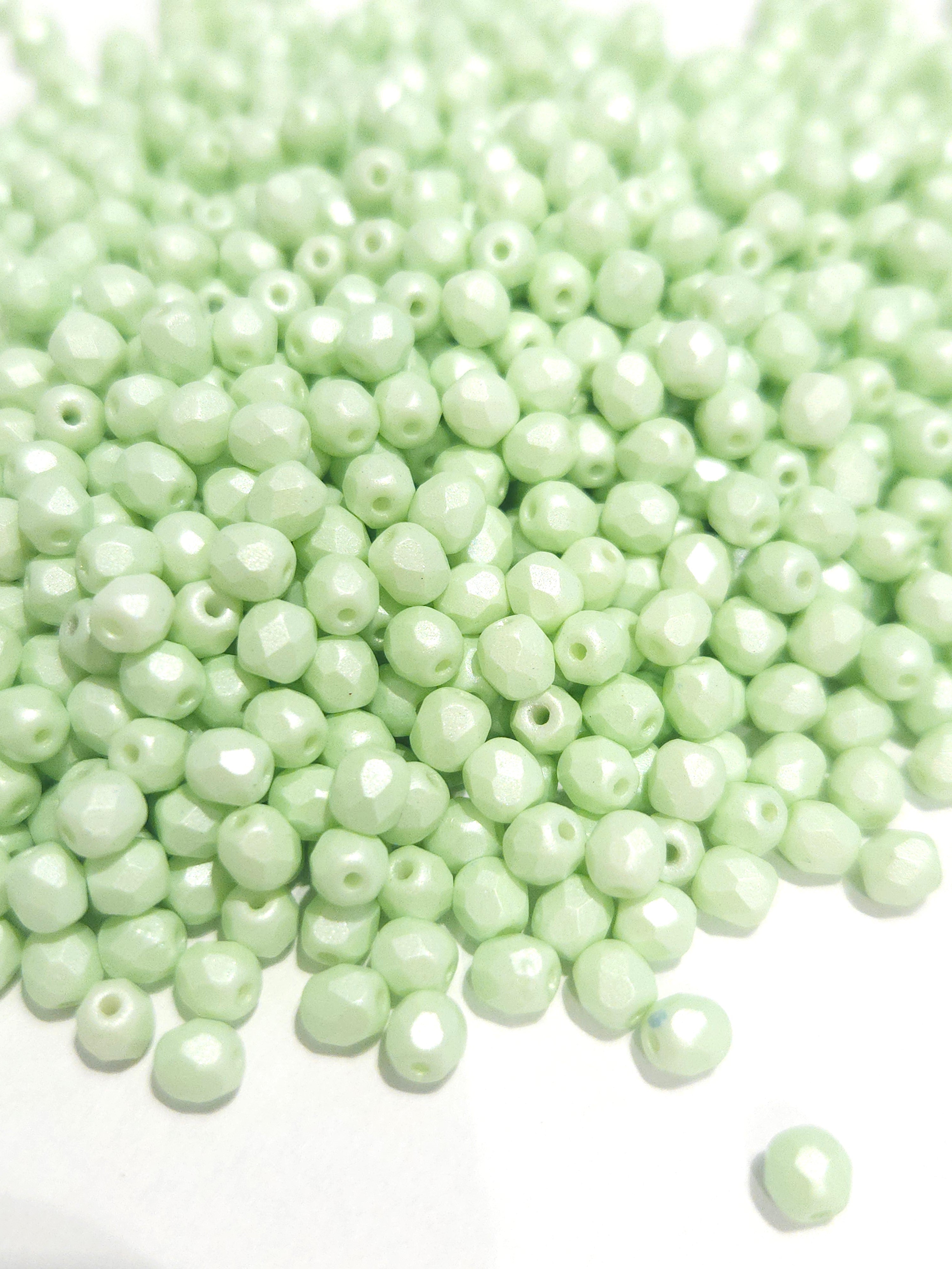 Fire Polished 4mm Powdery Pastel Lime