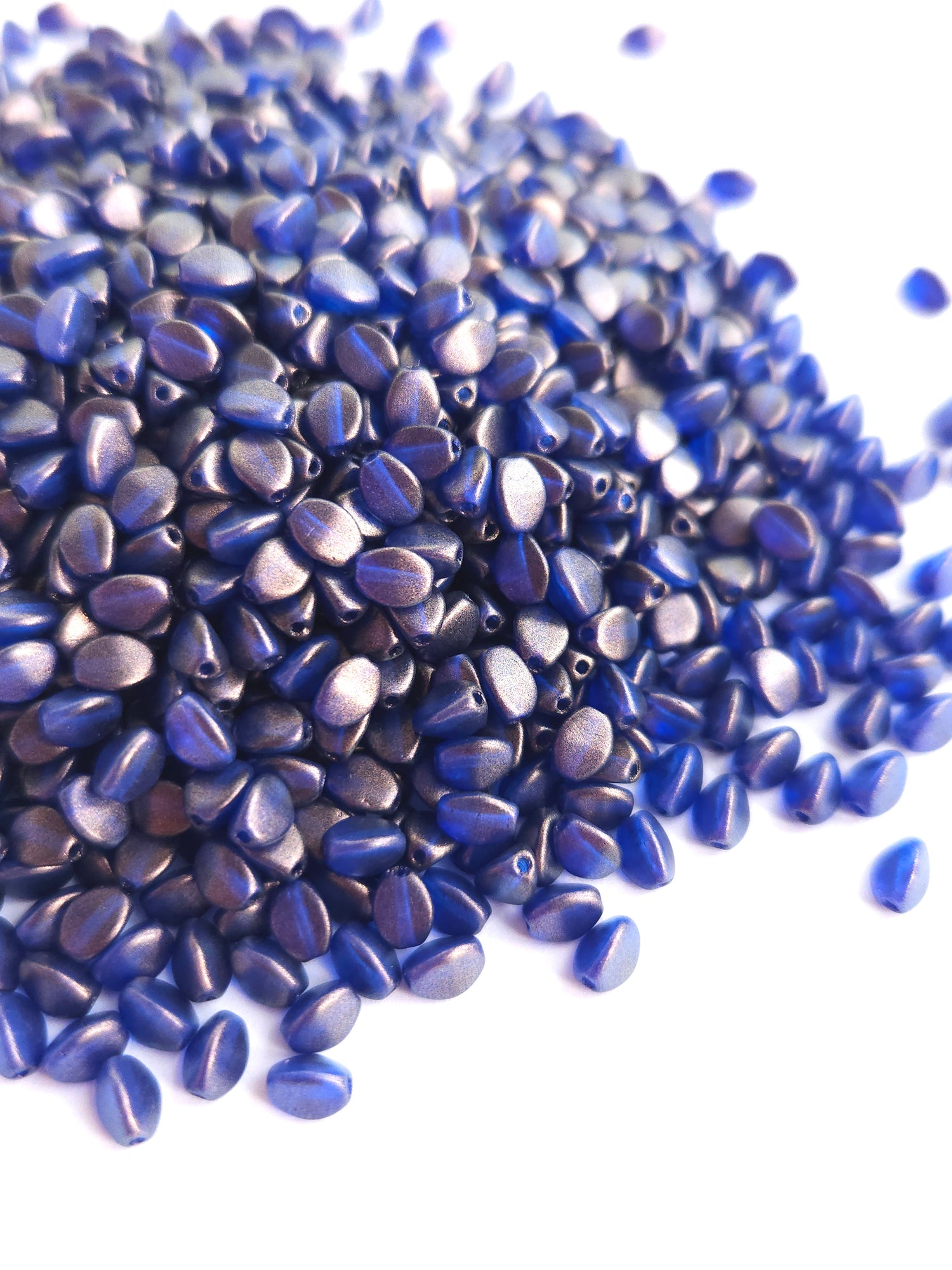 Beukenootje 5x3mm Crystal GT Cerulean Blue