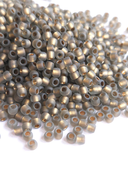 TOHO Rocailles 6/0 Gold Lined Frosted Black Diamond