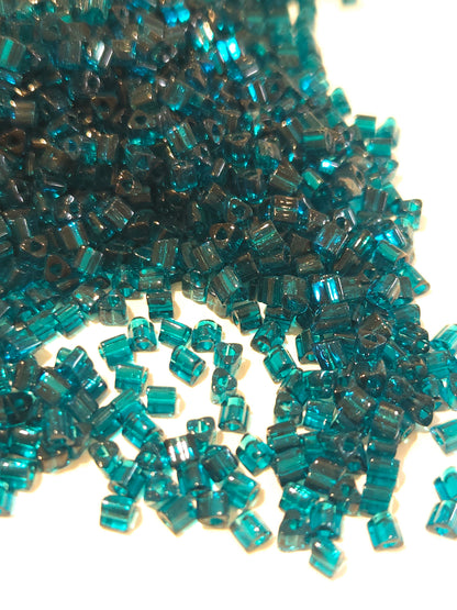 TOHO 8/0 Triangle Beads Transparent Capri Blue
