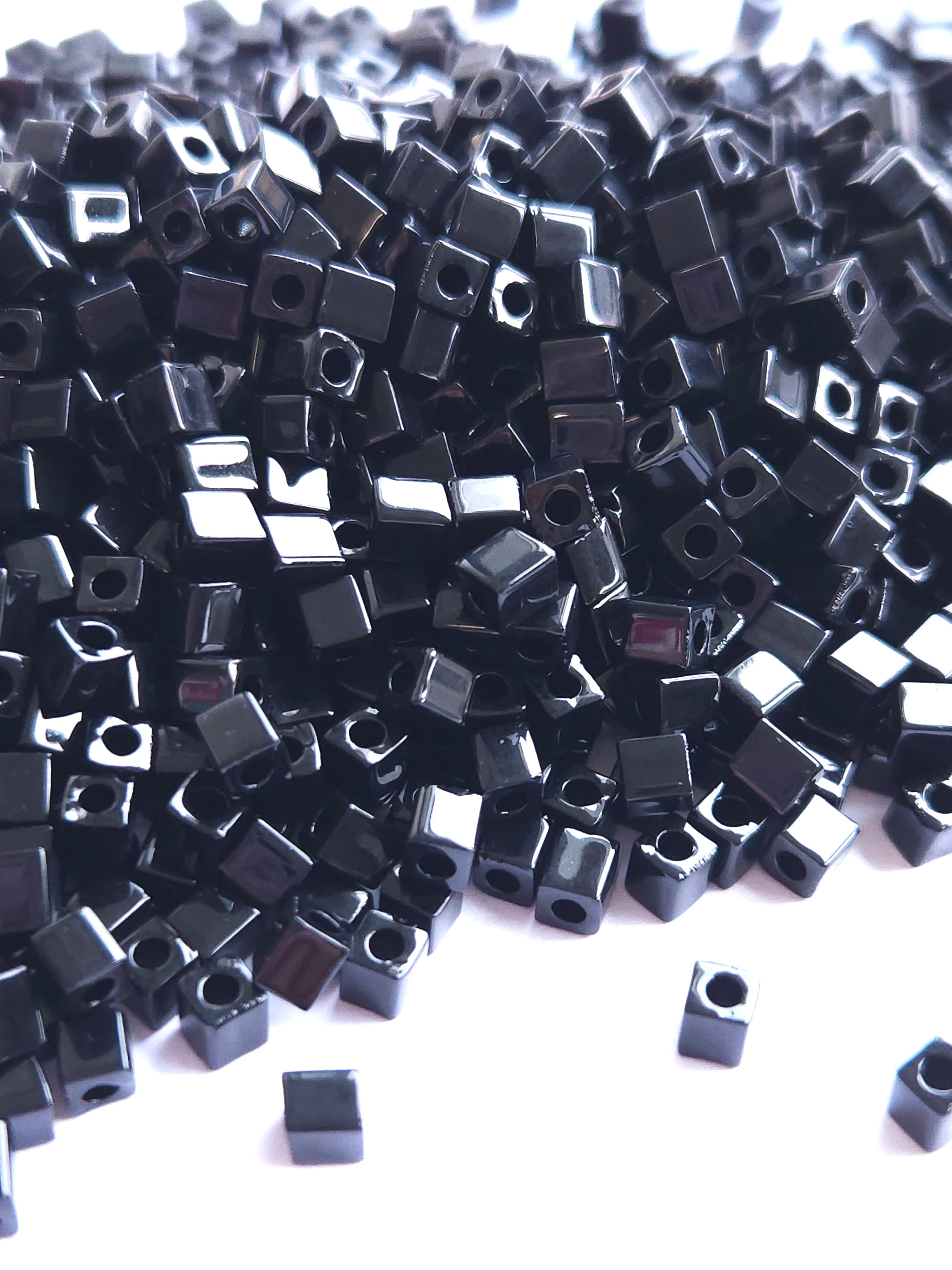 Miyuki Cubes 4mm Opaque Black