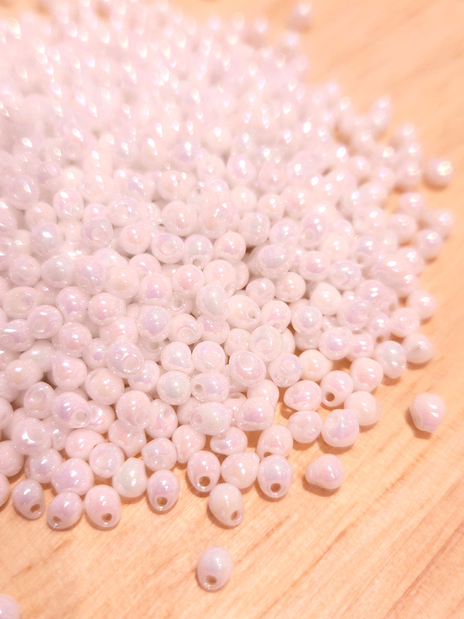Miyuki Drops 3,4mm White Pearl AB